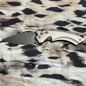 Hogue X5 MANUAL FLIPPER